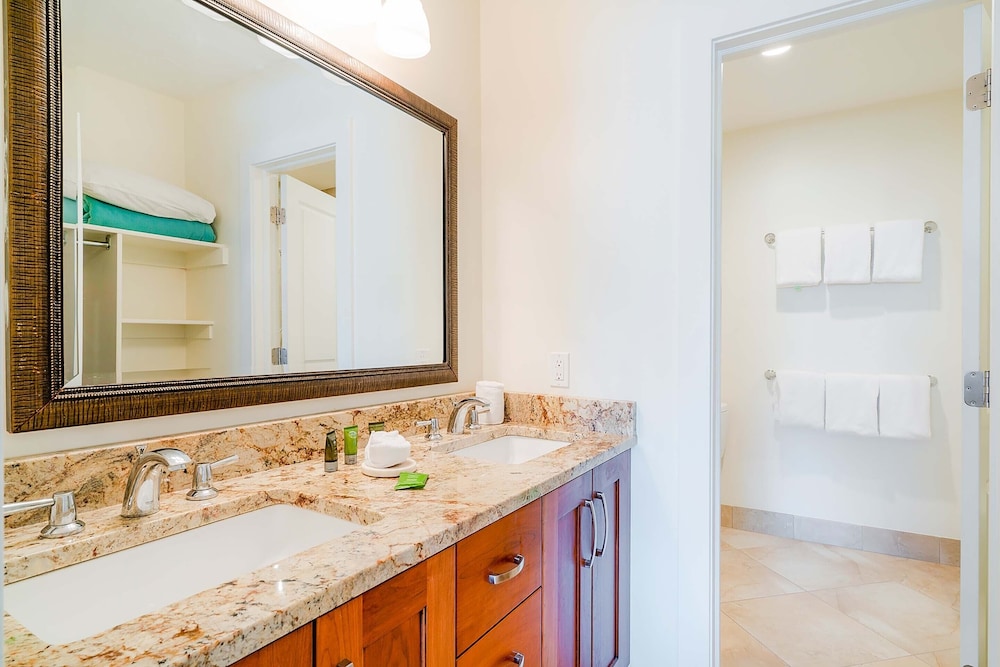 2 Bedroom Condominium - Photo 35