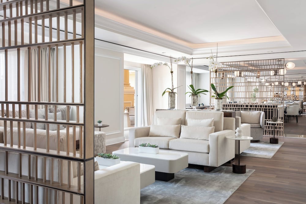 Presidential Suite, 1 King Bed (Family, Club Lounge Access)