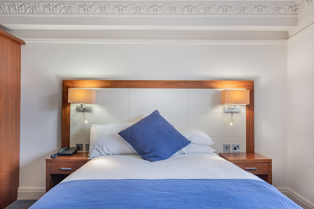 Standard Double Room - Photo 7