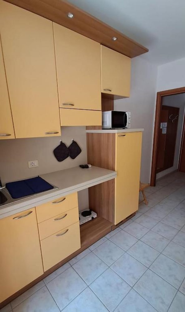 Comfort Apartment photo 2