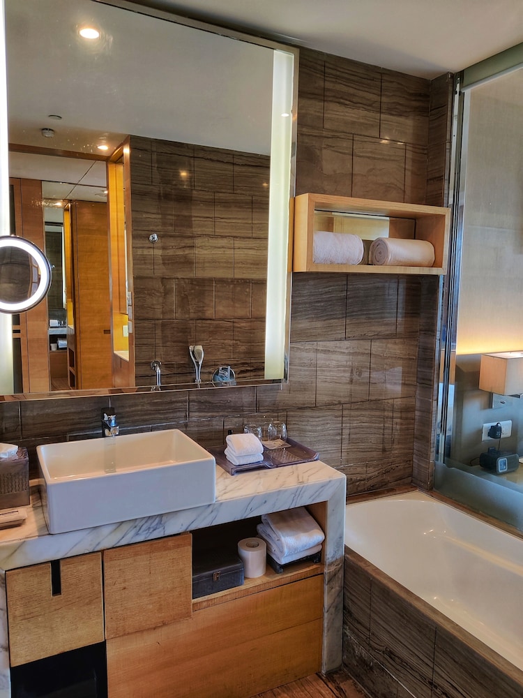 Regency Room with Balcony & Lounge Access-Pool View