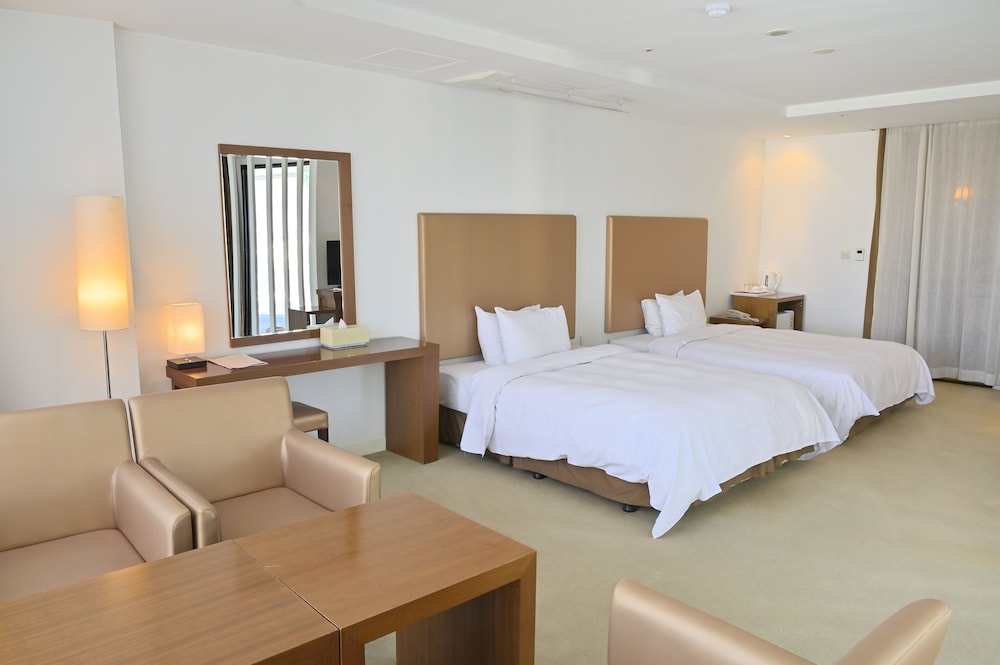 Deluxe Double Twin Room photo 2