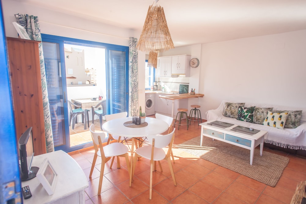 Apartamento estándar, 2 camas individuales, vista al mar
