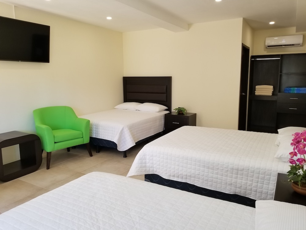 Superior Triple Room, Multiple Beds, Private Bathroom