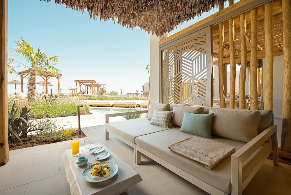 Superior Suite Sharing Pool