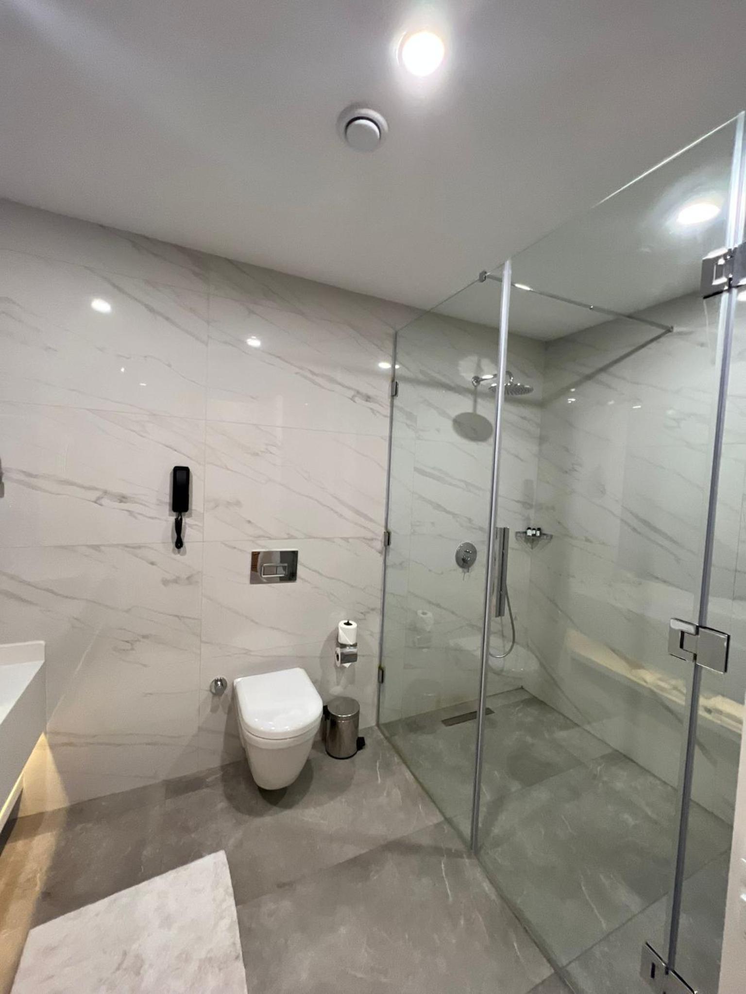 Deluxe Junior Suite - Photo 2