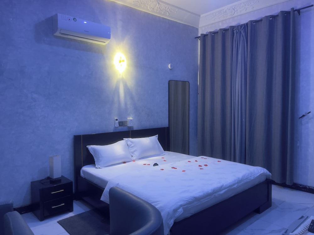 Romantic Room