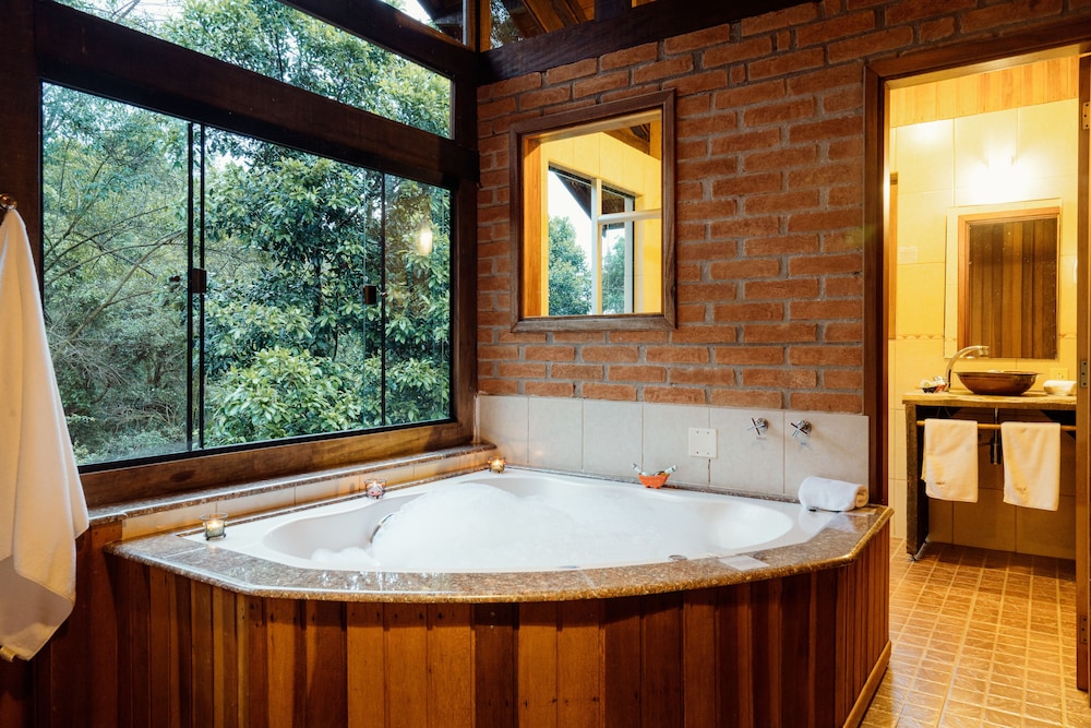 Honeymoon Cabin photo 1
