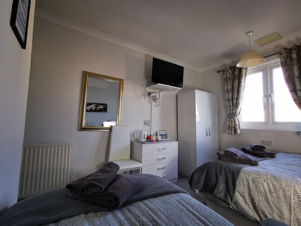 Comfort Triple Room, Ensuite, Sea View (Triple Room with Ensuite) photo 2