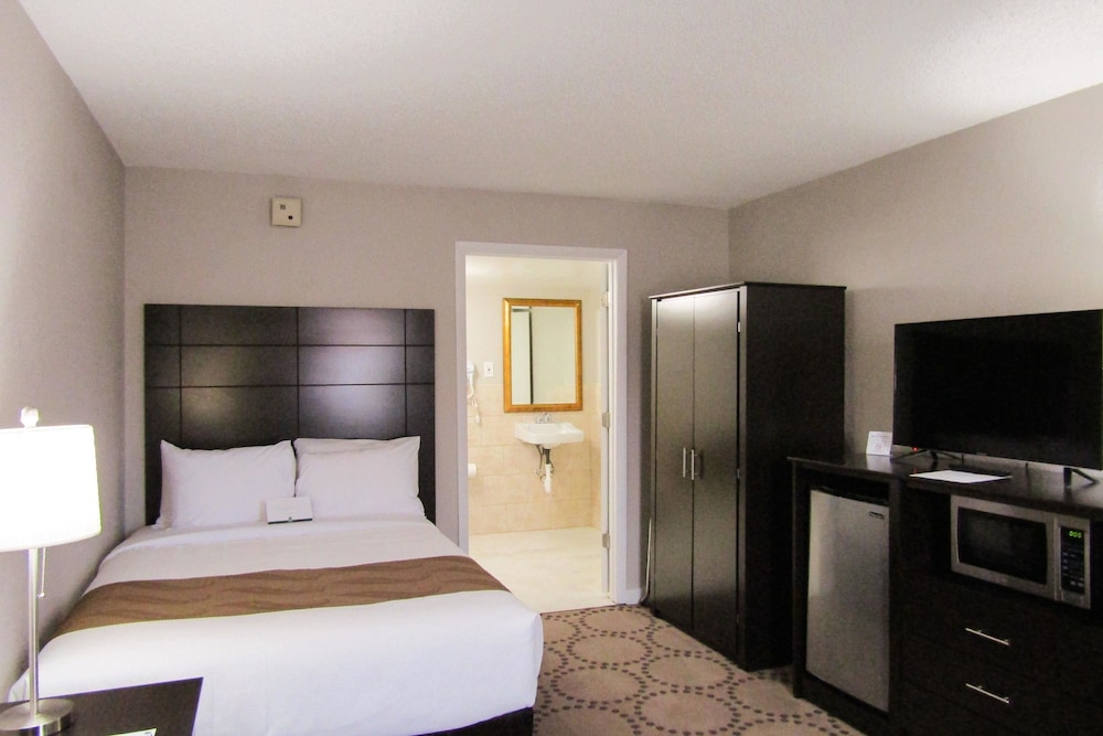 Room, 1 Double Bed, Accessible, Non Smoking photo 2