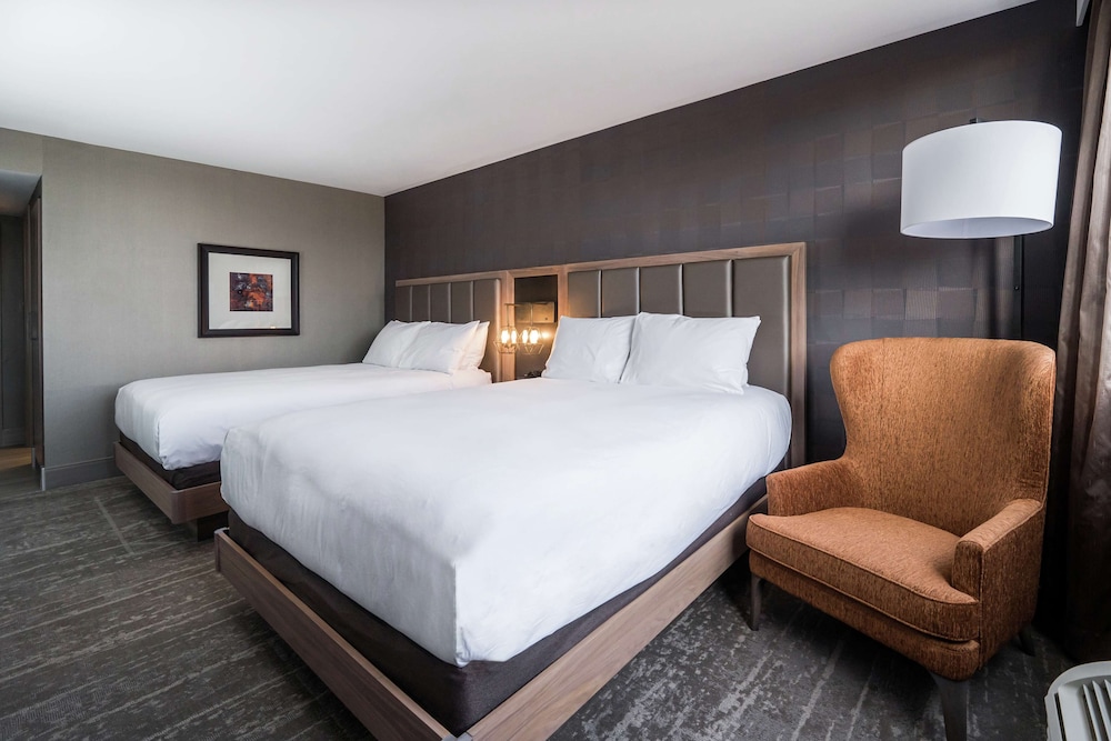 Room, 2 Queen Beds - Photo 1