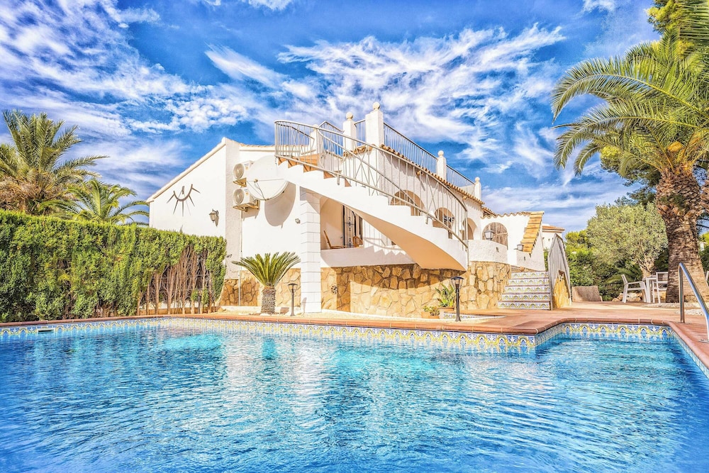 Villa (2 Bedrooms)
