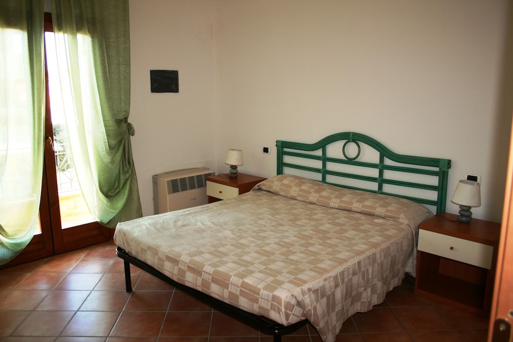 Condo, 2 Bedrooms