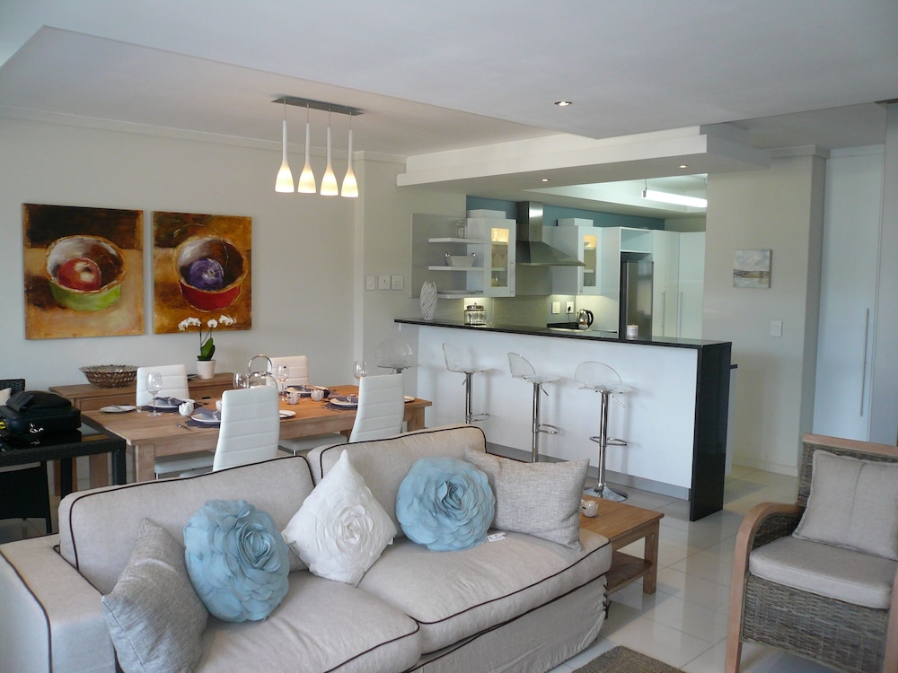 Three Bedroom Luxury Apartment