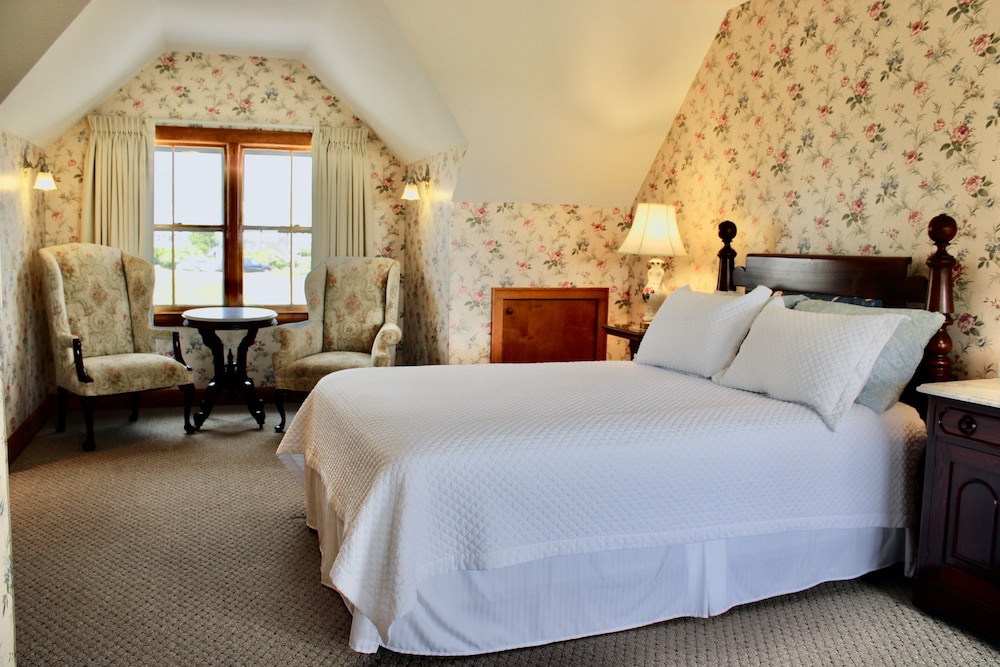Room, 1 Queen Bed, Non Smoking, Garden View