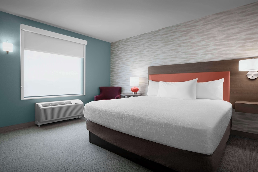 Suite, 1 Bedroom - Photo 2