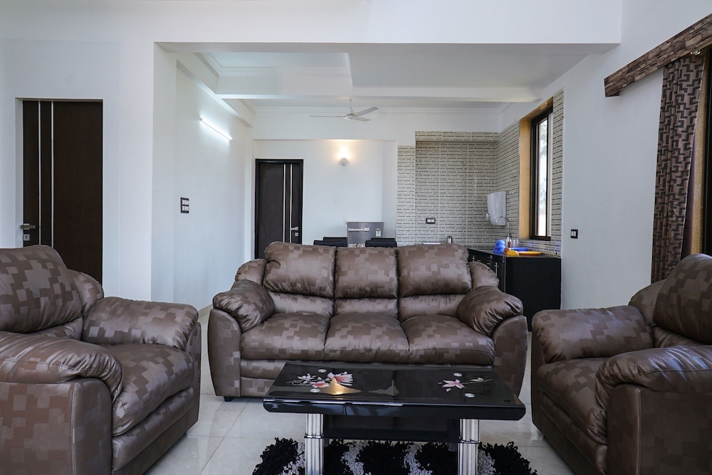 Double or Twin Room photo 1