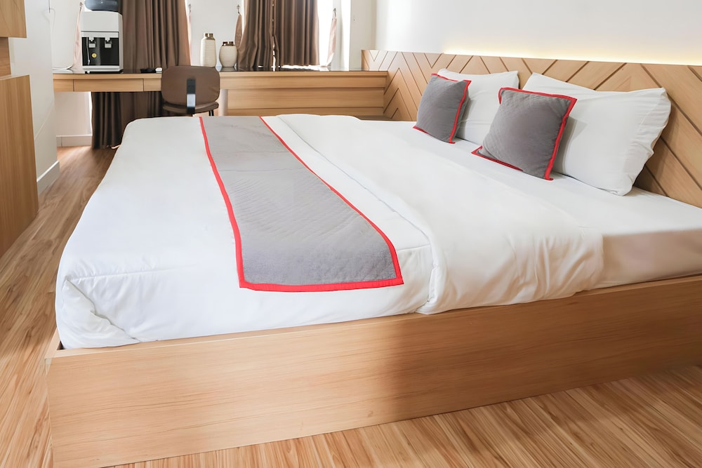 Deluxe Double Room - Photo 14