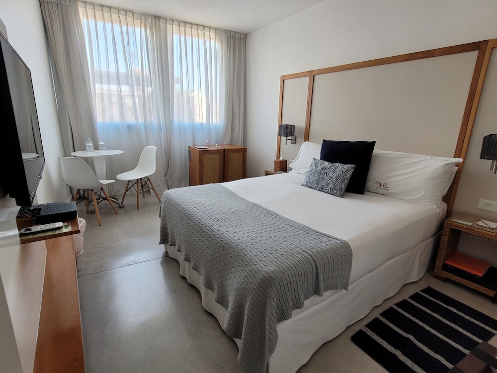 Superior Room, 1 Queen Bed photo 1
