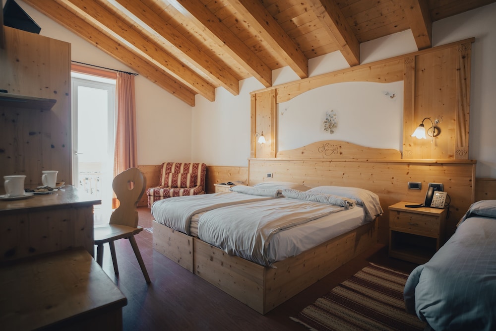 Superior Triple Room (4 pax) photo 1