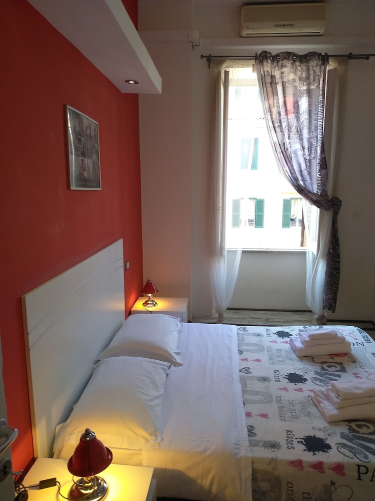 Double Room (Via Catone 21) photo 1