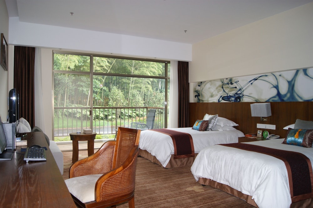Luxury Twin Room, Garden Area (Mainland China Domestic Guests Only)