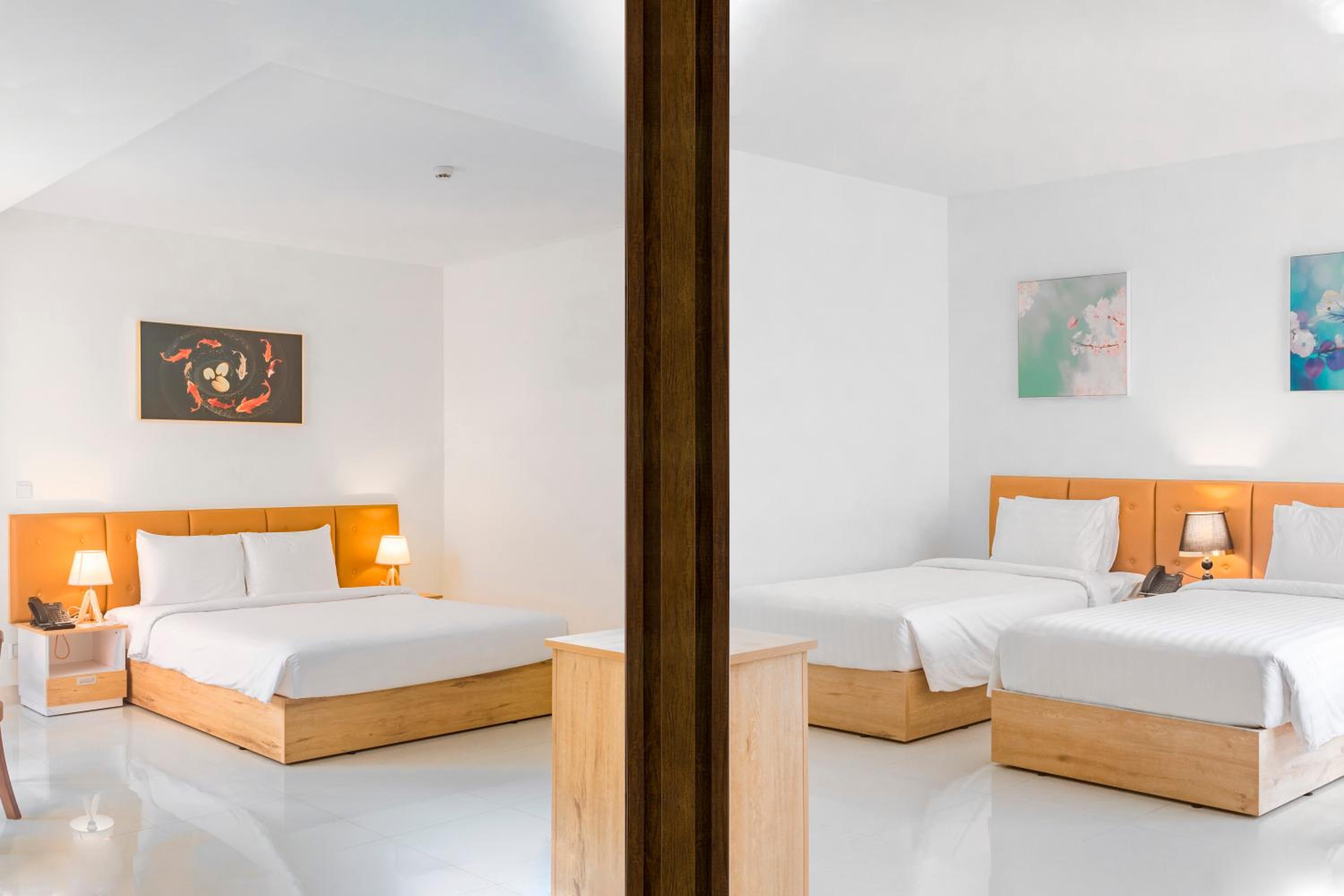 Villa Family Connecting Room - 1 Double and 2 Single Beds Garden View photo 1