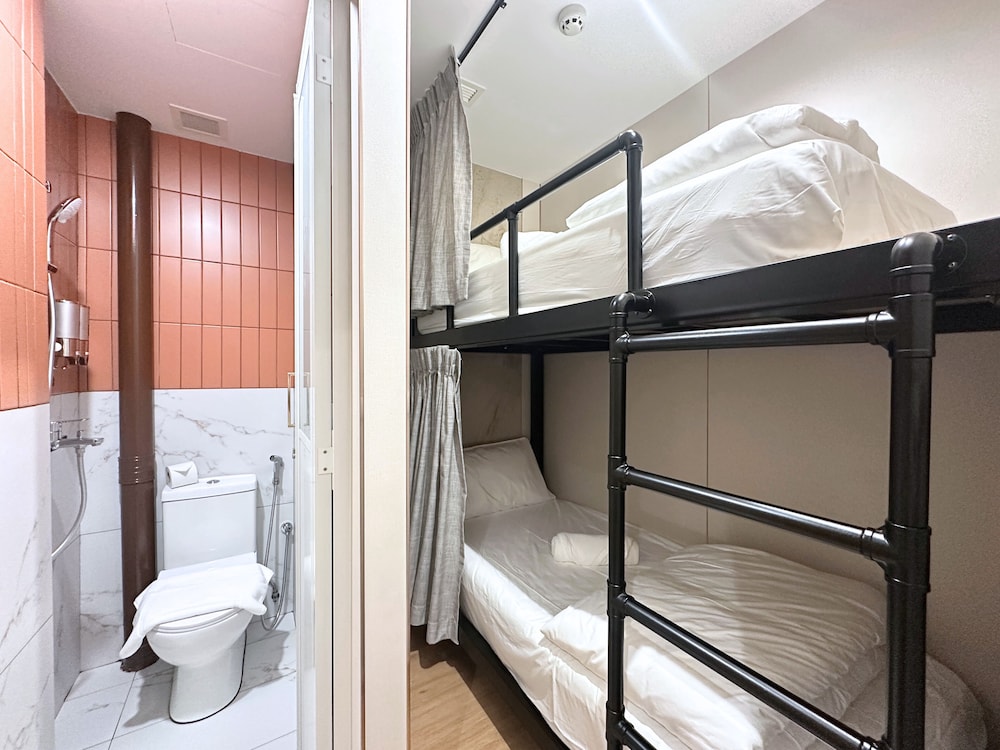 Basic Twin Room photo 1