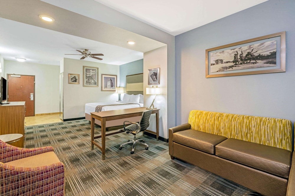 Executive Room, 1 King Bed photo 1
