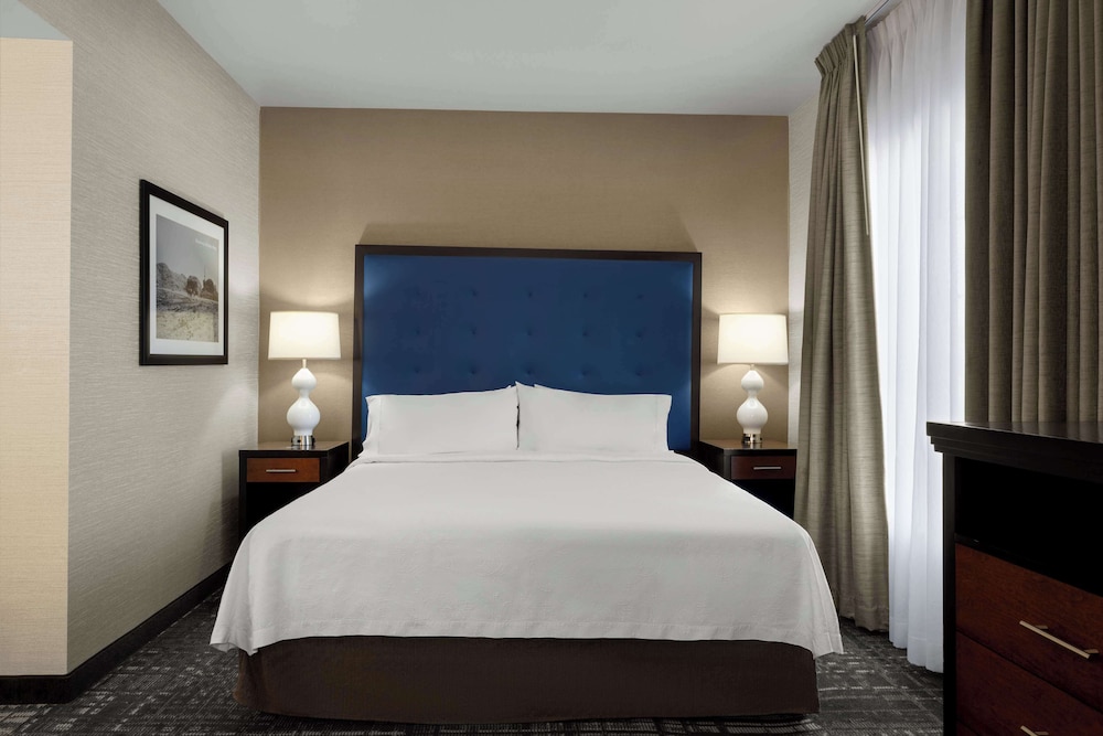 Standard Suite, 1 King Bed, Non Smoking - Photo 1