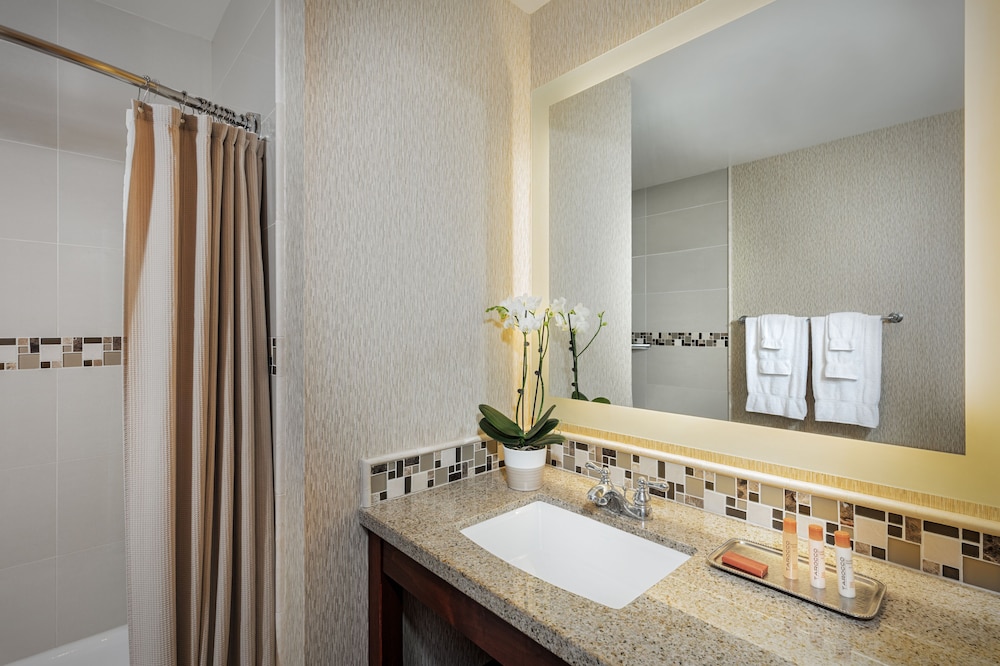 Suite, Multiple Beds, Bay View (Bay Suite 2 Queens)