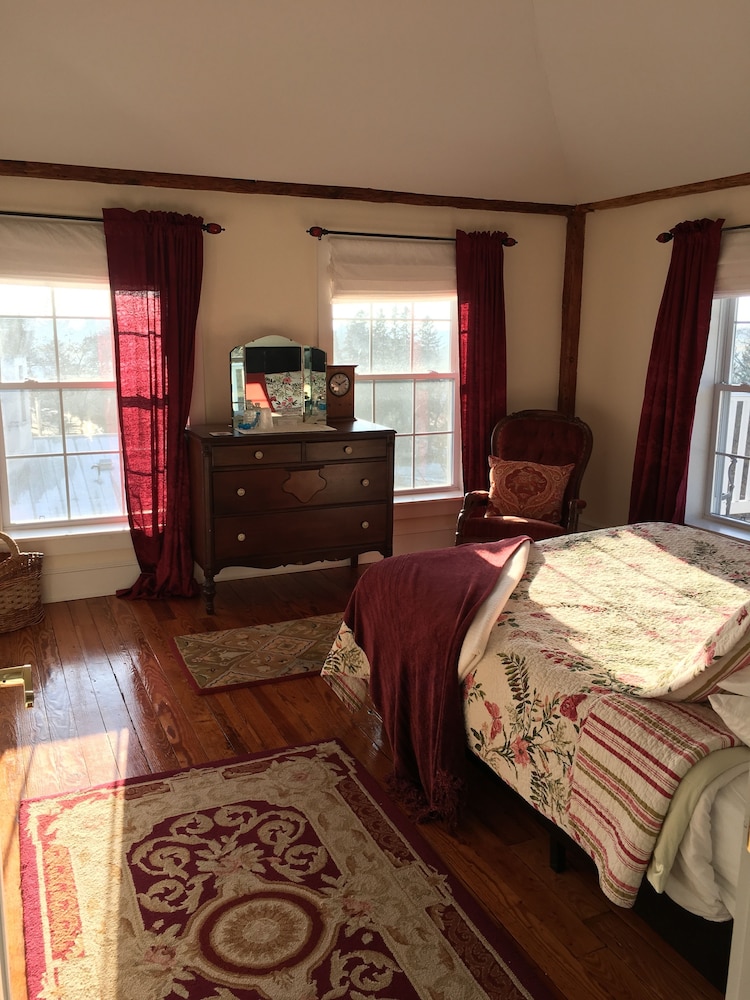 The Village Nook photo 1
