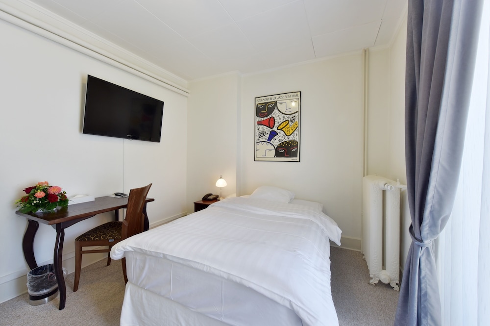 Single Room photo 2