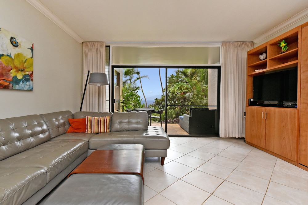 Condo, 1 Bedroom photo 2
