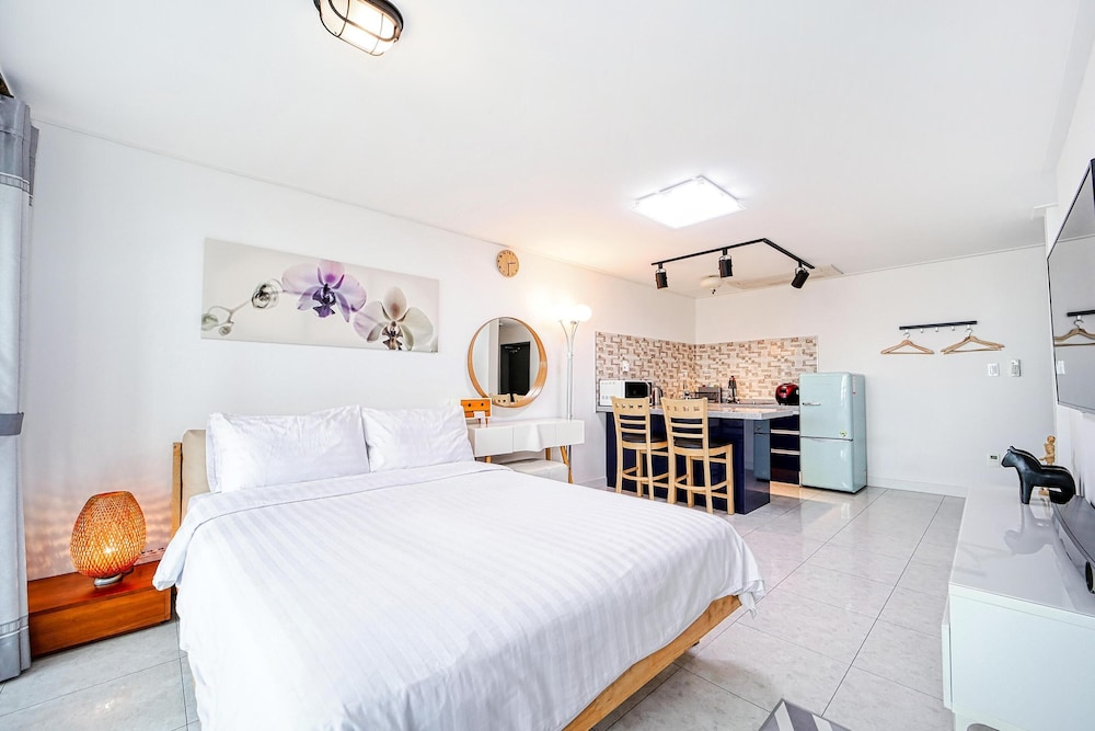 Basic Room, 1 Bedroom (Mar 1 ( Spa )) - Photo 2