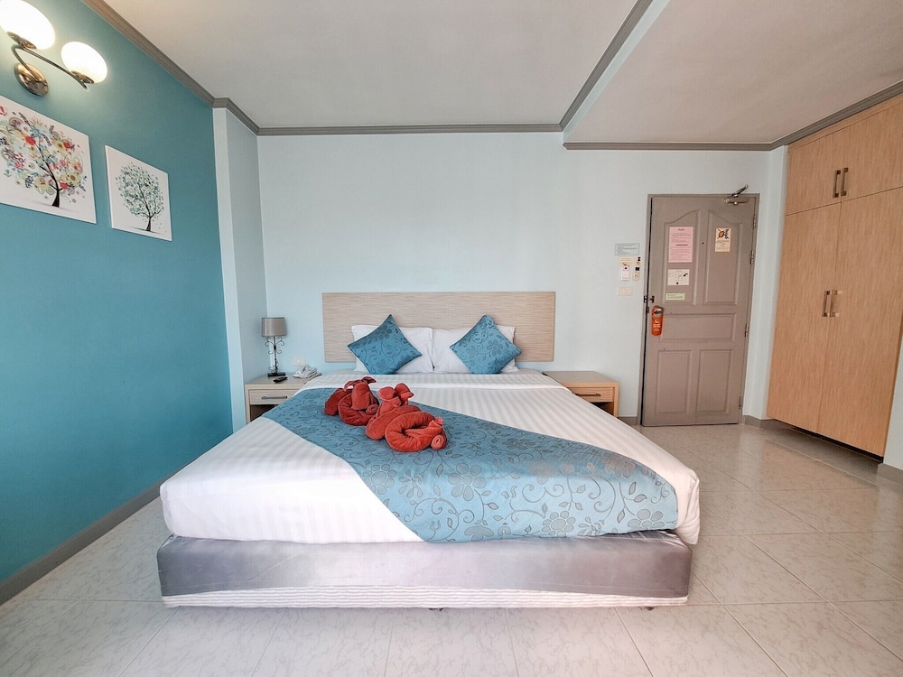 Standard Room, Balcony - Photo 9