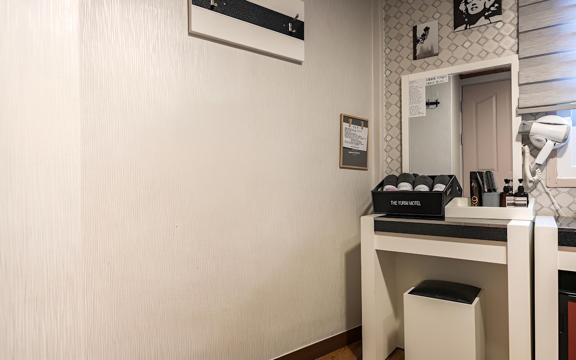 Room (Deluxe room)
