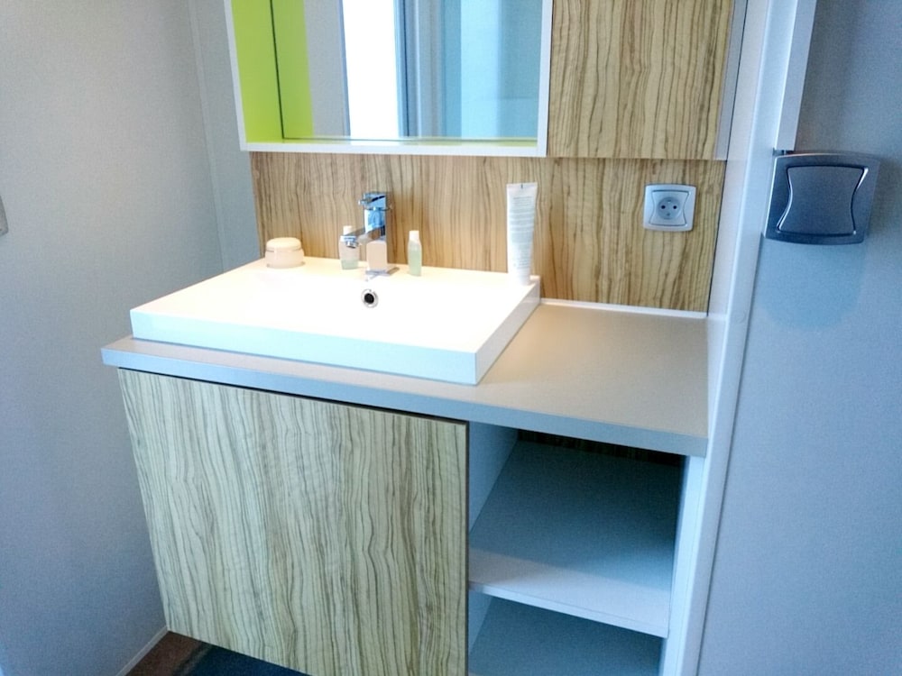 Comfort Mobile Home - Photo 12