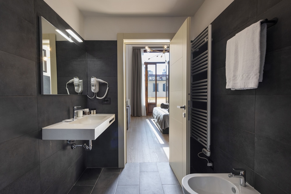 Suite, Terrace (Duomo View) thumbnail 6