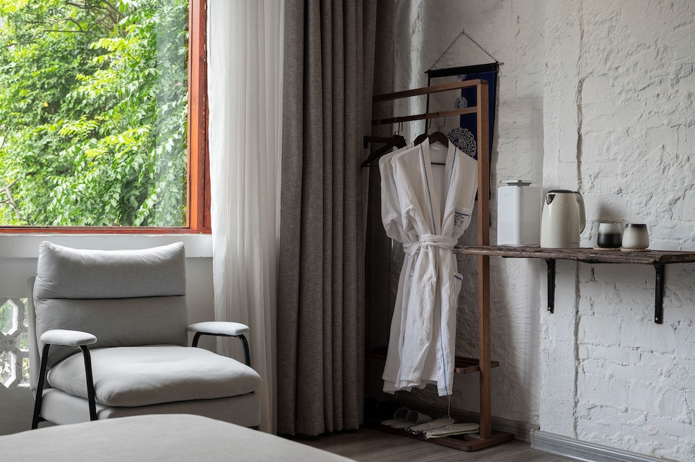 Classic Double Room, Mountain View photo 3