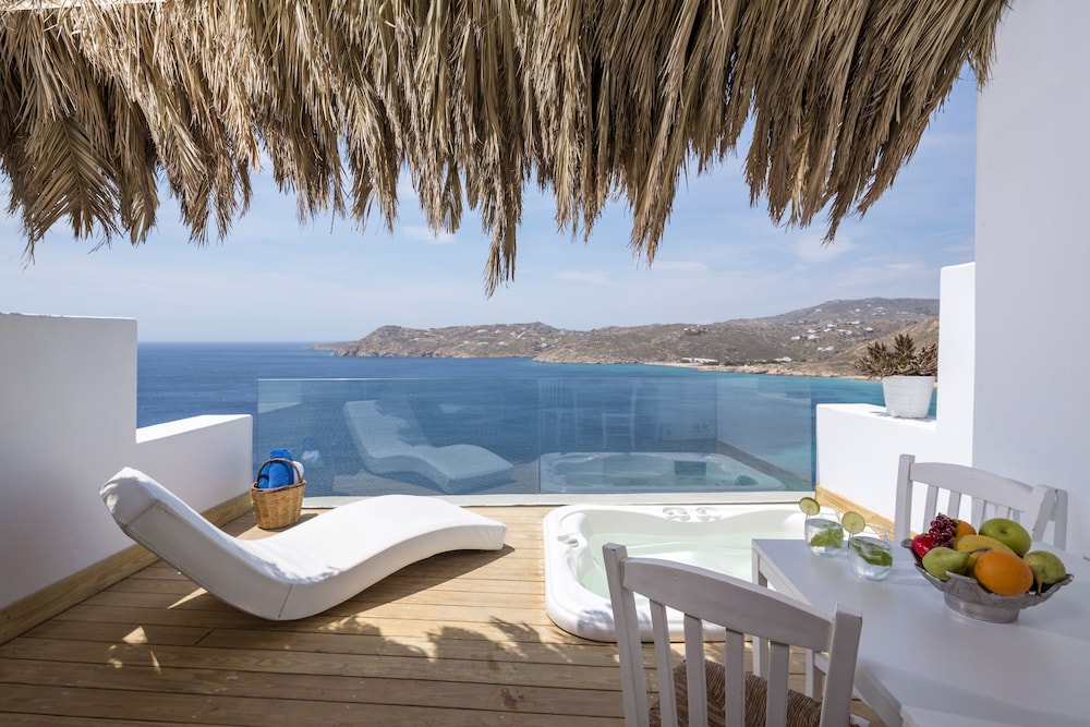 Junior Suite, Hot Tub, Sea View - Photo 9