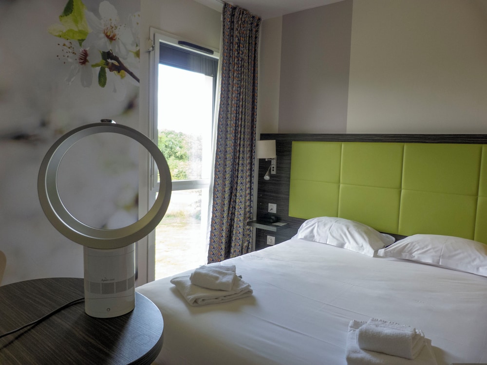 Family Suite (Quadruple) photo 2