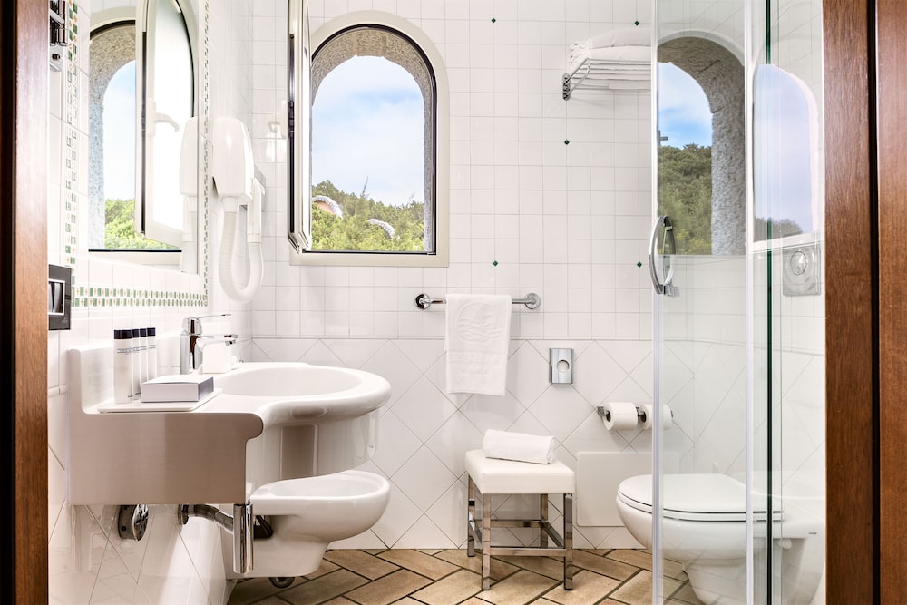 Deluxe Double or Twin Room, Sea View - Photo 5