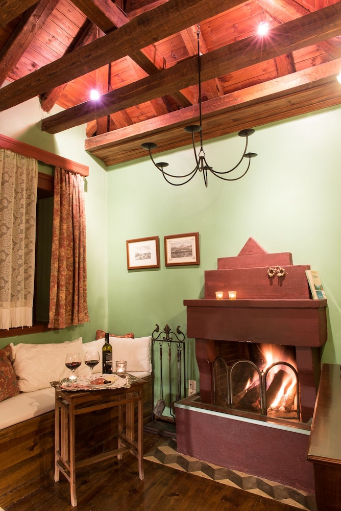 Standard Double Room, Fireplace photo 1