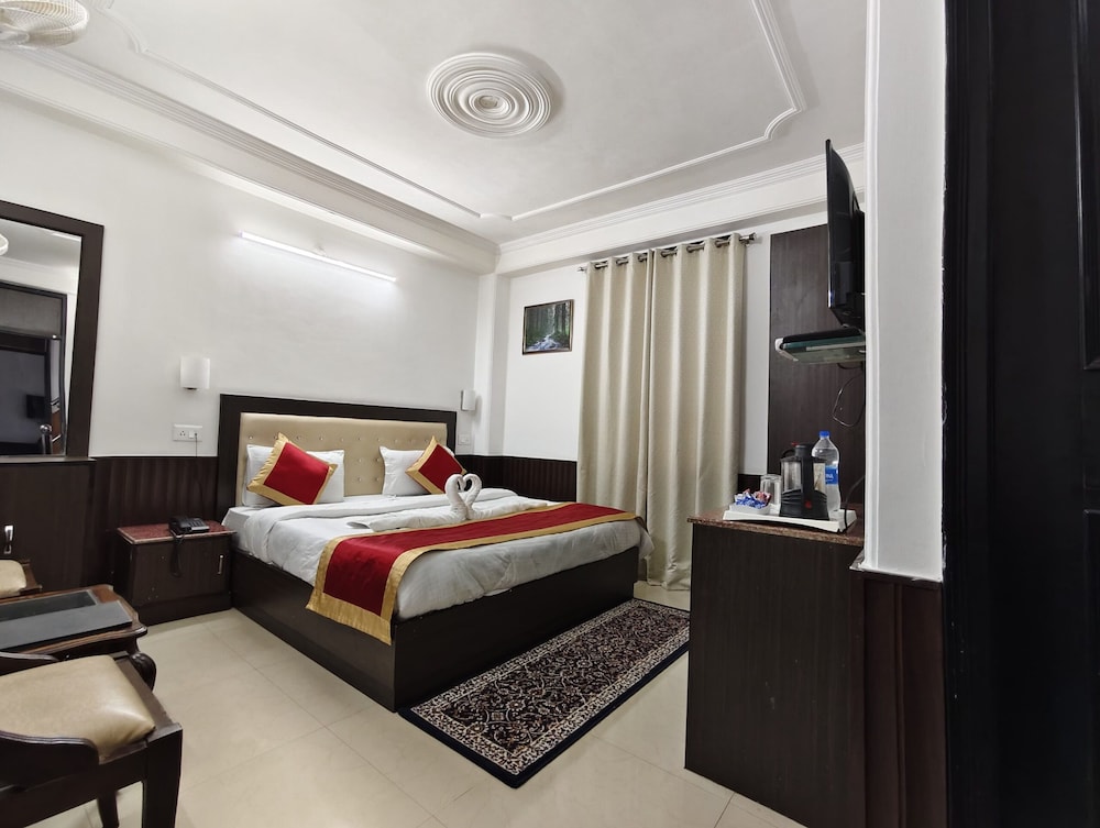Superior Room, Balcony, Hill View