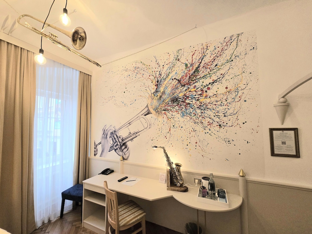 Basic Single Room photo 1