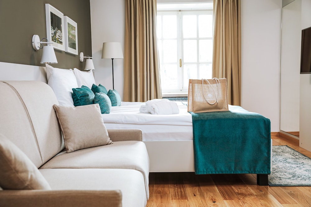 Standard Double Room, 1 Bedroom, Private Bathroom, Park View photo 1