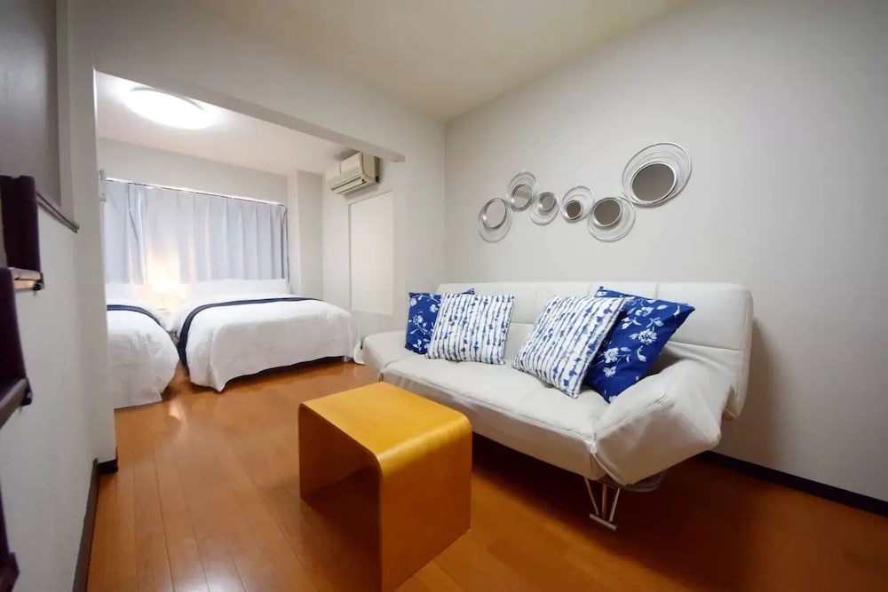 Apartment photo 1