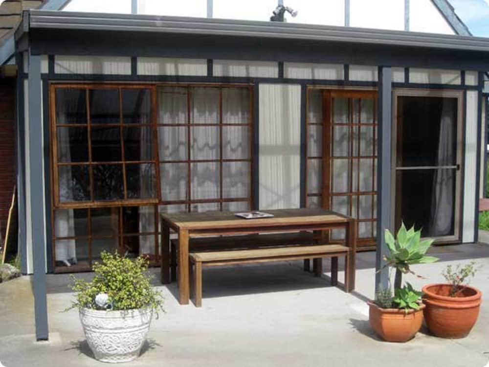 Self contained  for 4