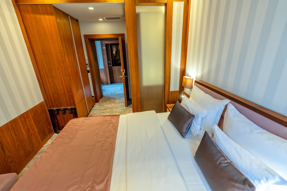 Economy Room, 1 Queen Bed, Non Smoking photo 1